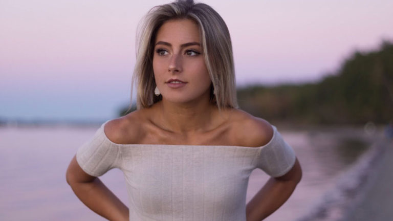 RADIANT GLOW / SPRAY TANS / AIRBRUSH TANS